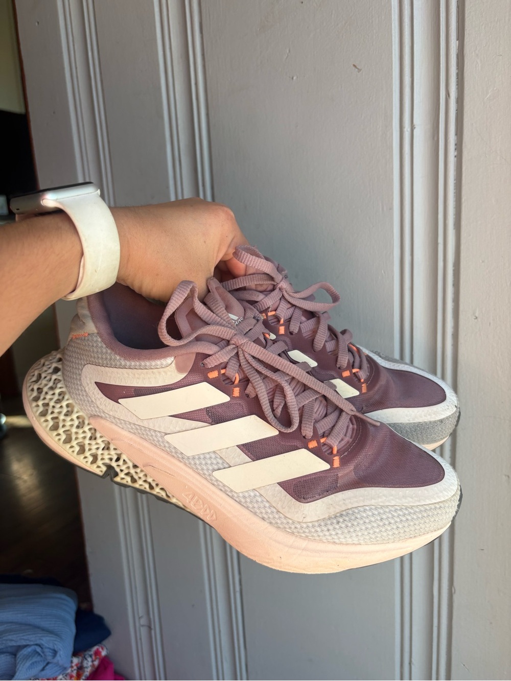 Adidas Women's 7.5 Dusty Purple Pink Lace-Up Running Sneakers